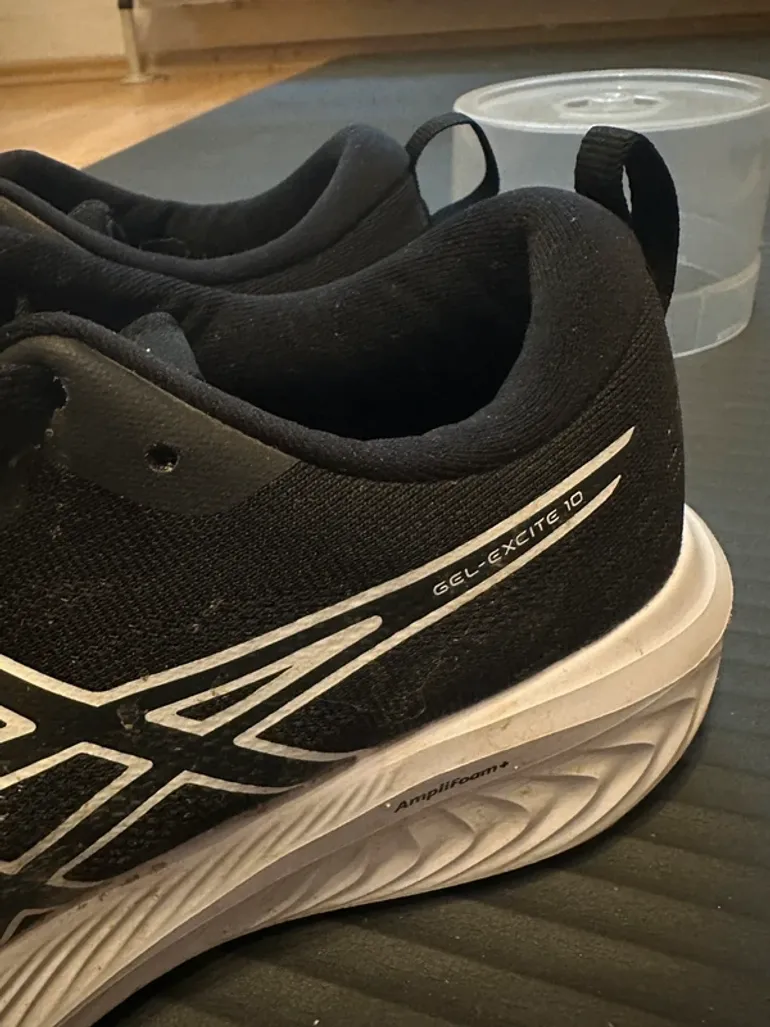 Gebrauchtes Asics Gel Excite 10 bike — Bild 2 von 3