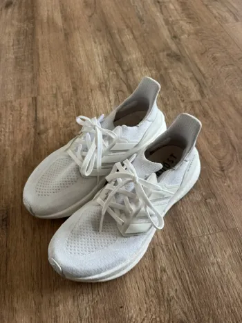 Gebrauchtes Adidas Ultraboost Running Shoes