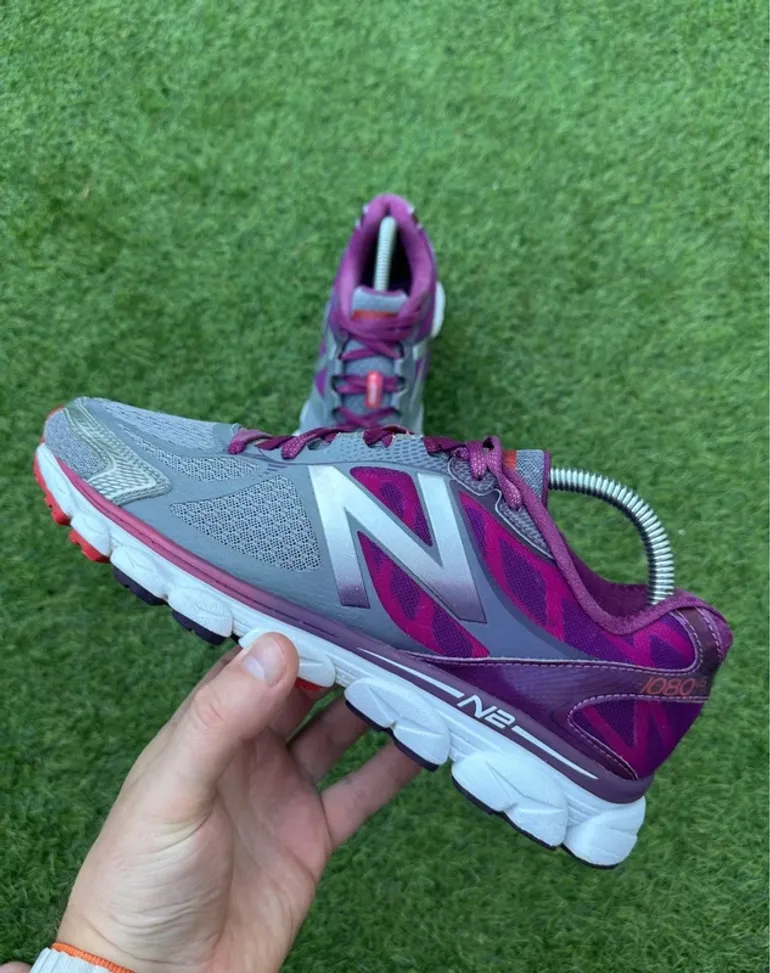 Used New Balance Running Sneakers bike — image 2 of 11