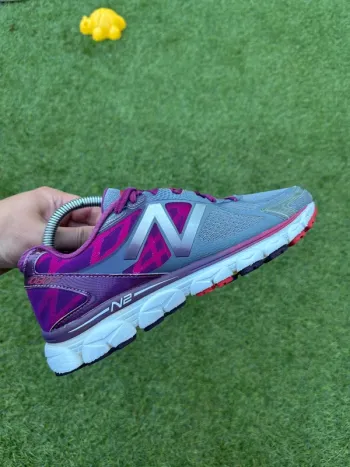 Used New Balance Running Sneakers bike — image 3 of 11
