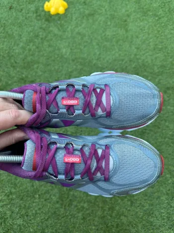 Used New Balance Running Sneakers bike — image 4 of 11