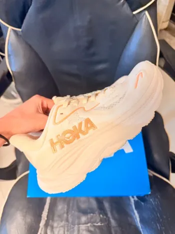 Used Hoka Baskets bike — image 3 of 7