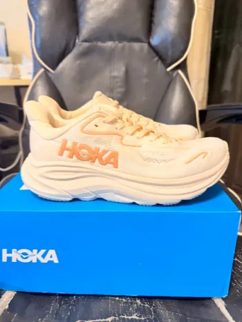 Used Hoka Baskets Running Shoes