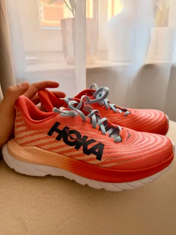 Used Hoka Mach 5 Running Shoes