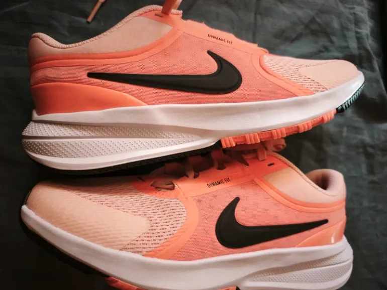 Nike Star Runner 5 bike d'occasion — image 2 sur 6