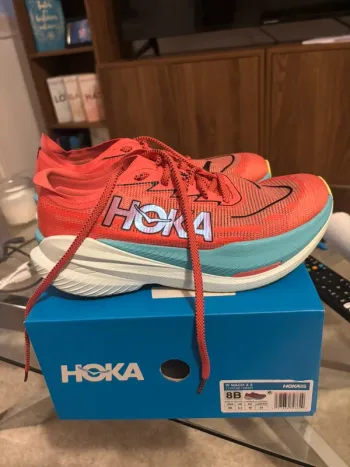 Used Hoka Mach x2 bike — image 2 of 5