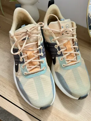 Used Nike Lunar Roam bike — image 3 of 6