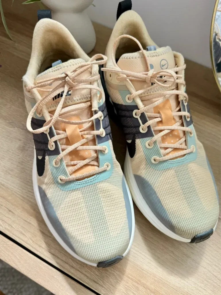 Used Nike Lunar Roam bike — image 3 of 6