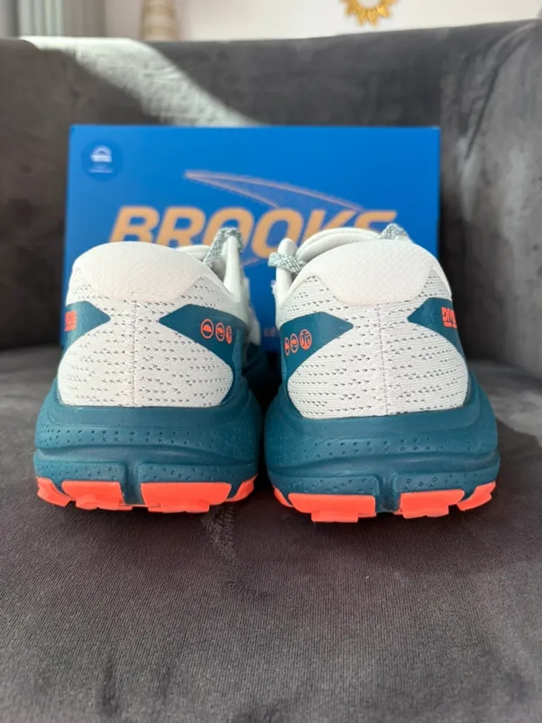 Used Brooks Sportschuhe Größe 39 bike — image 10 of 15