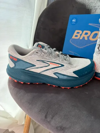 Used Brooks Sportschuhe Größe 39 bike — image 5 of 15