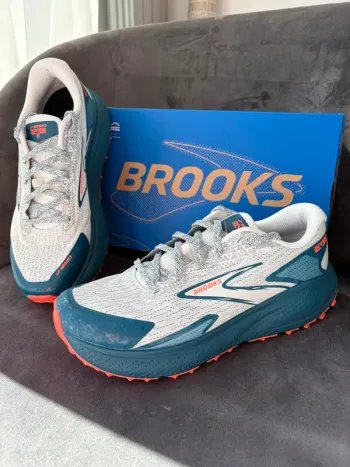 Brooks Sportschuhe Größe 39 Running Shoes d'occasion