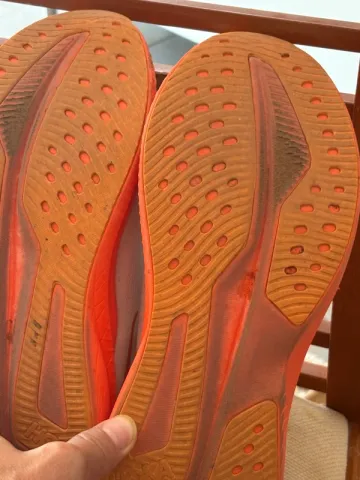 Used Hoka Baskets Running Shoes