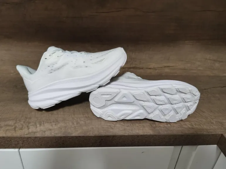 Used Hoka Clifton 9 bike — image 3 of 4