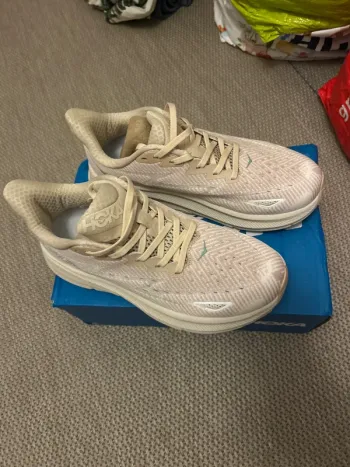 Used Hoka Shoes bike — image 2 of 3