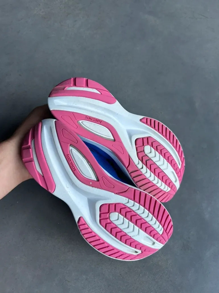Used Saucony Guide 15 bike — image 4 of 5