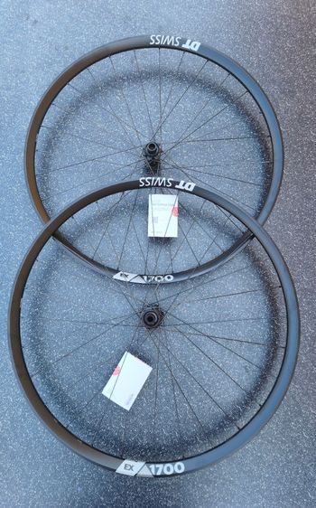 Used Dt Swiss EX1700 29" 30mm Wheels