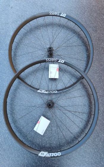Used Dt Swiss EX1700 29" 30mm Wheels