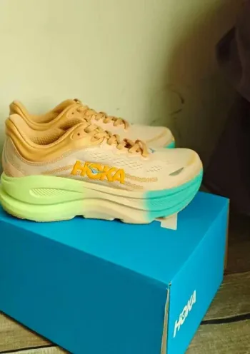 Used Hoka Bondi 9 Running Shoes