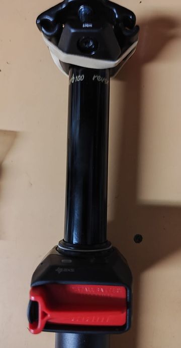 Brugt RockShox Reverb AXS Dropper Post 2026 bike — billede 3 af 6