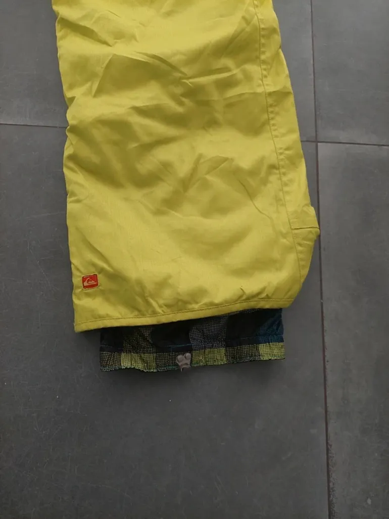 Used Quiksilver Snow Pants bike — image 2 of 11