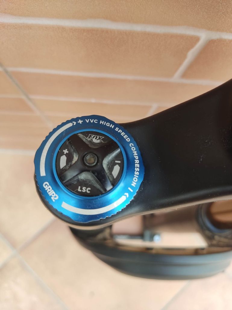 Used Fox 34 Grip2 Fork bike — image 3 of 5