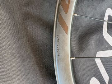 Used Roval Control SL Front Wheel 2025 bike — image 5 of 5