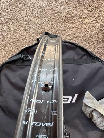 Used Roval Control SL Front Wheel 2025 bike — image 4 of 5
