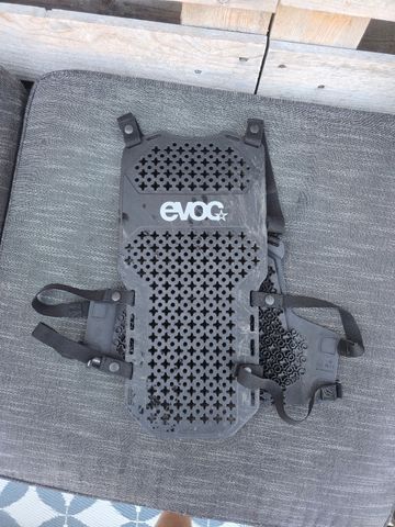 Used EVOC Torso Body Protector 2024 bike — image 2 of 2