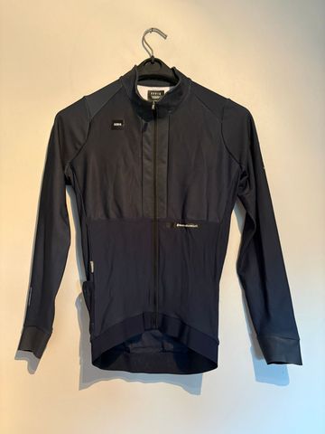 Used Gobik kit 2025 bike — image 8 of 34