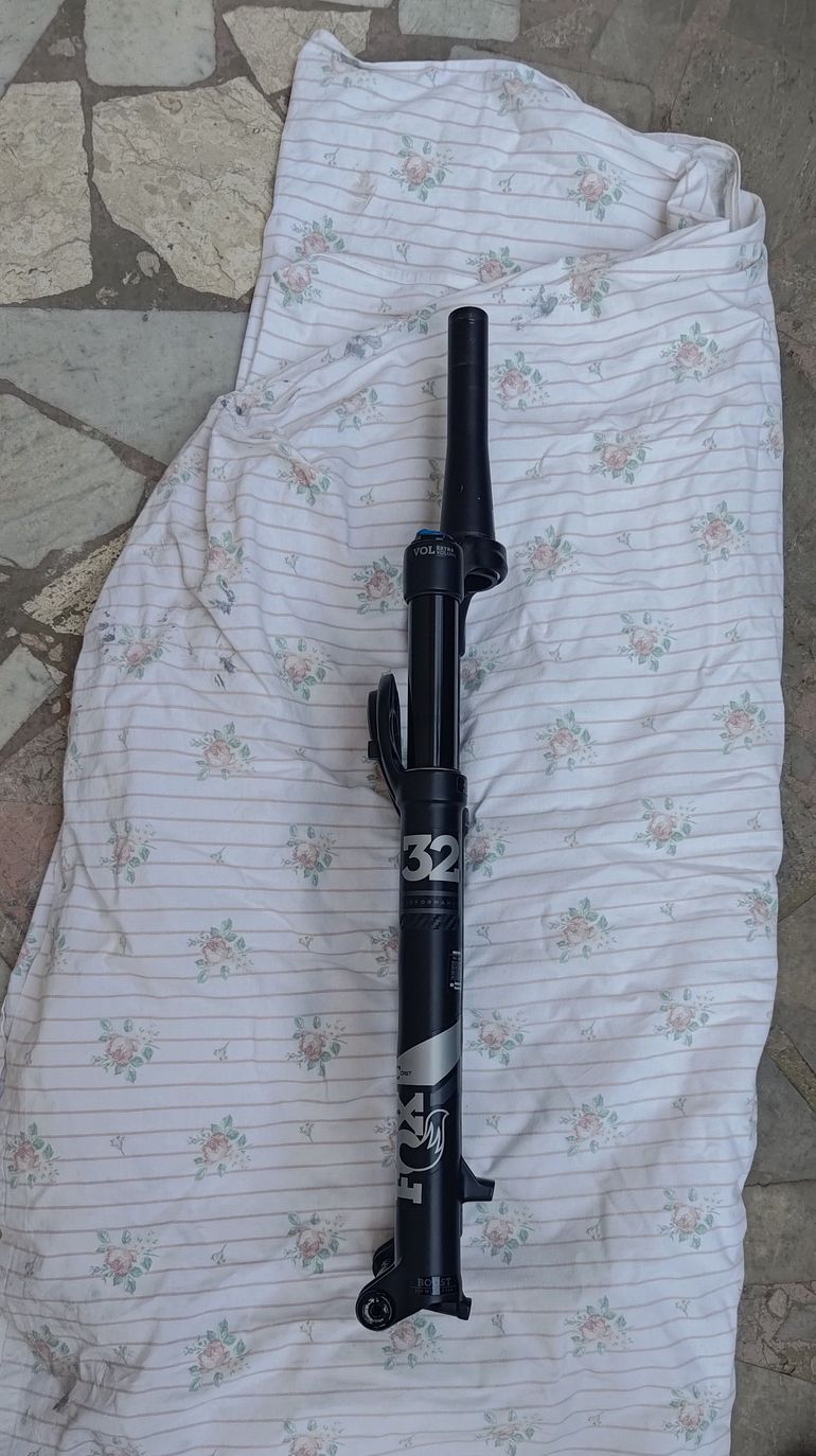 Brugt Fox 32 Fork 2019 bike — billede 3 af 5