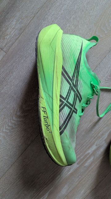 Brugt Asics Megablast 2025 bike — billede 2 af 6