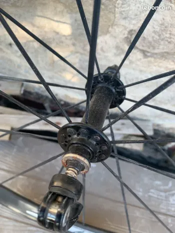 Zipp 404 Speed Weaponry bike usato — immagine 6 di 8