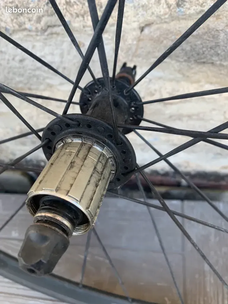 Zipp 404 Speed Weaponry bike usato — immagine 5 di 8