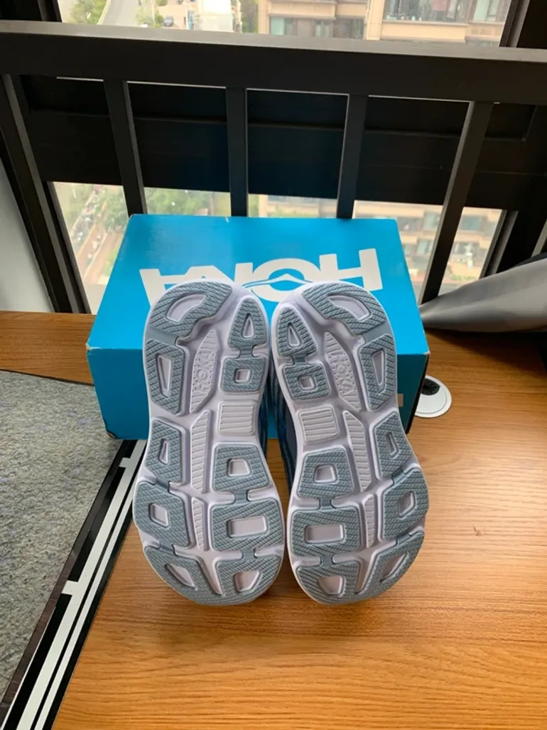 Hoka Bondi 9 bike usato — immagine 2 di 6