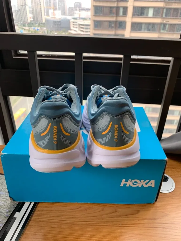 Hoka Bondi 9 bike usato — immagine 3 di 6