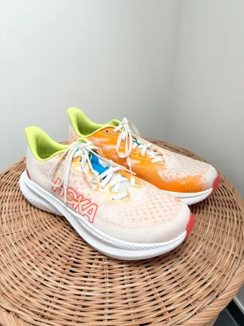 Used Ideal Mach 6 Running Shoes