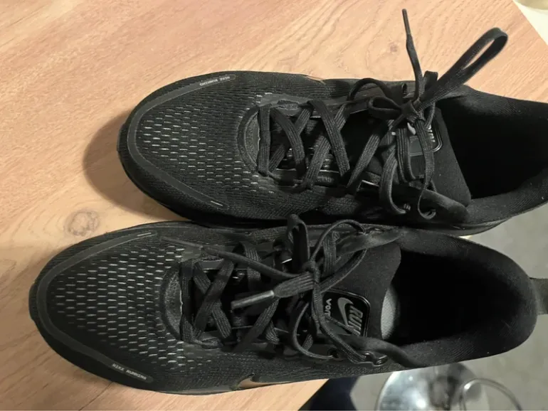 Used Nike Vomero Plus bike — image 2 of 6