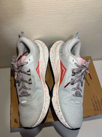100% Juniper Trail 2 GTX bike usato — immagine 3 di 14