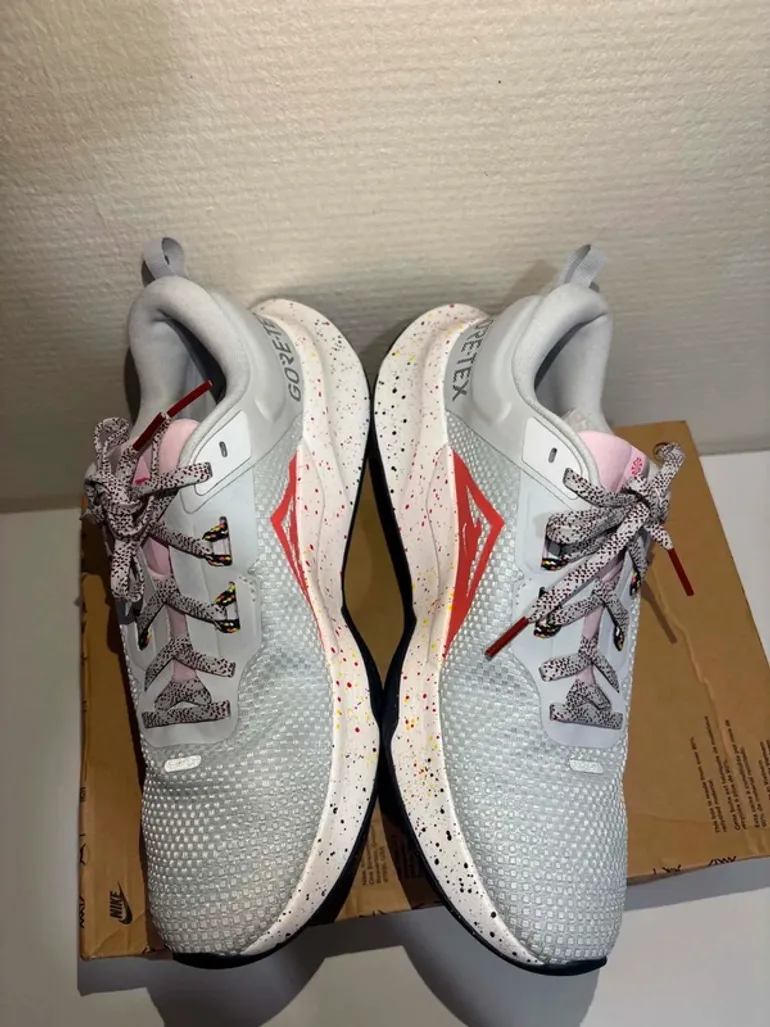100% Juniper Trail 2 GTX bike usato — immagine 3 di 14