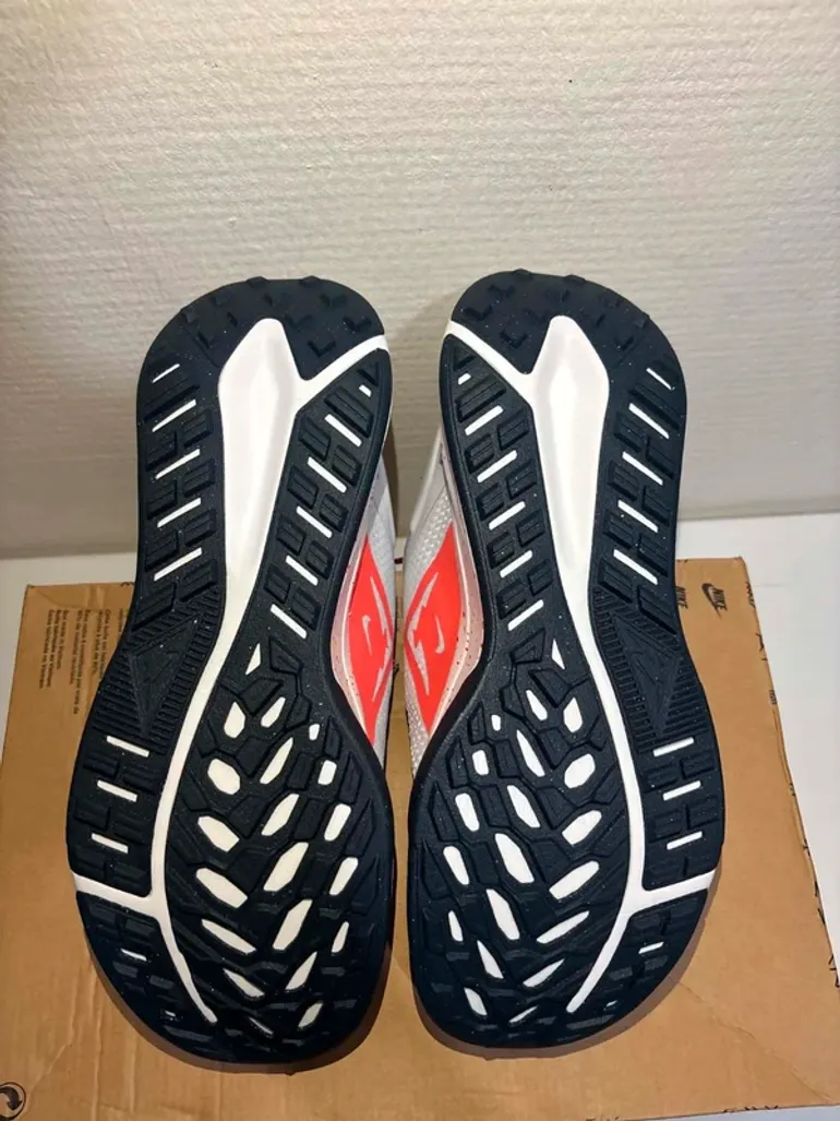100% Juniper Trail 2 GTX bike usato — immagine 9 di 14