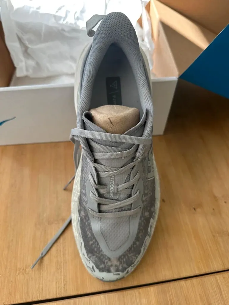 Used Hoka Speedgoat 6 bike — image 7 of 9