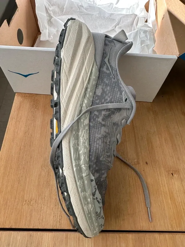Used Hoka Speedgoat 6 bike — image 8 of 9