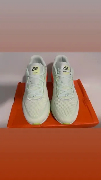 Použité Nike Vomero 18 bike — obrázek 4 z 7