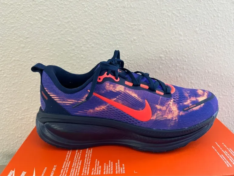 Used Nike Vomero 18 bike — image 3 of 8