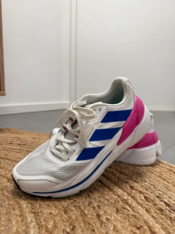 Used Adidas Adistar CS Running Shoes
