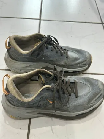 Hoka Mafate 5 bike d'occasion — image 4 sur 5