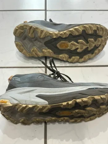 Hoka Mafate 5 bike d'occasion — image 3 sur 5