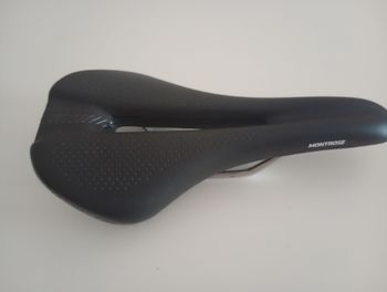 Używany Bontrager Montrose Comp Saddle Saddles & Seatposts