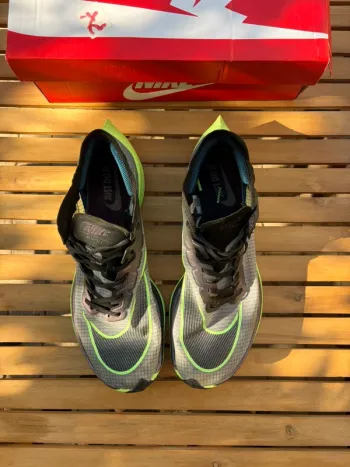 Used Nike Vaporfly Next% bike — image 4 of 6