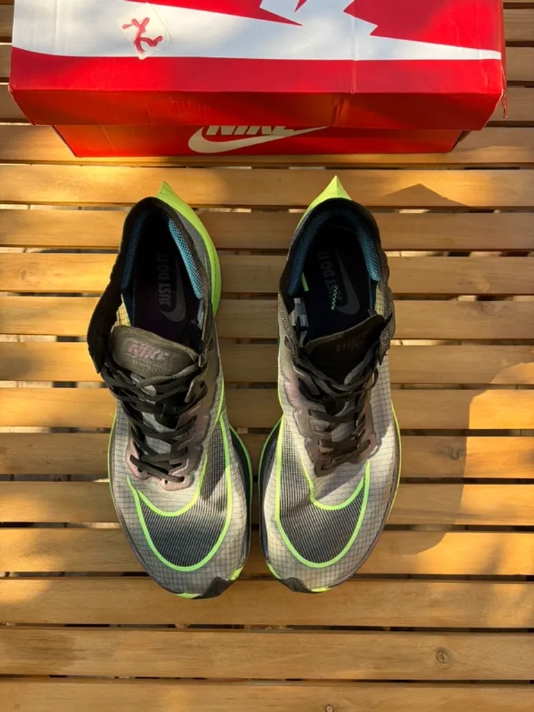 Used Nike Vaporfly Next% bike — image 4 of 6
